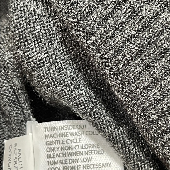 U.S. Polo Assn. Men’s Acrylic Sweater size XXL V Neck Pullover Long Sleeve Gray - Picture 5 of 6